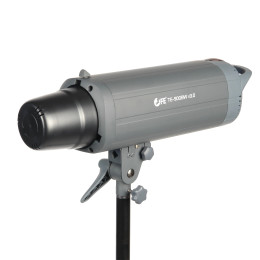 Вспышка Falcon Eyes TE-900BW v3.0 студийная