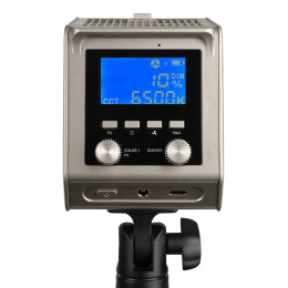 Осветитель светодиодный Falcon Eyes Retro 100B